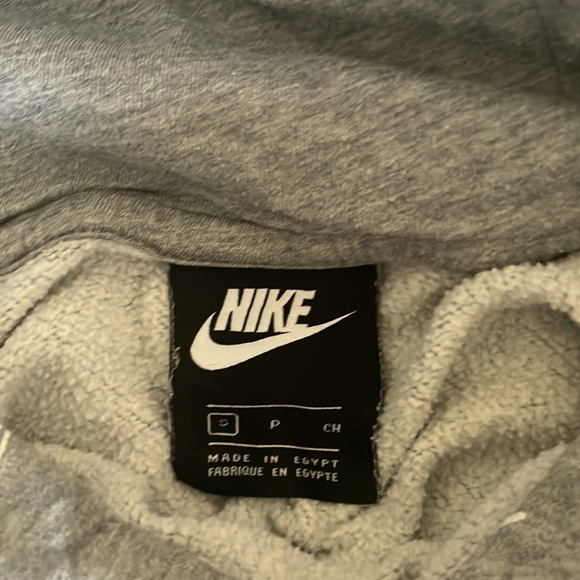 Nike hoodie - Picture 2 of 7